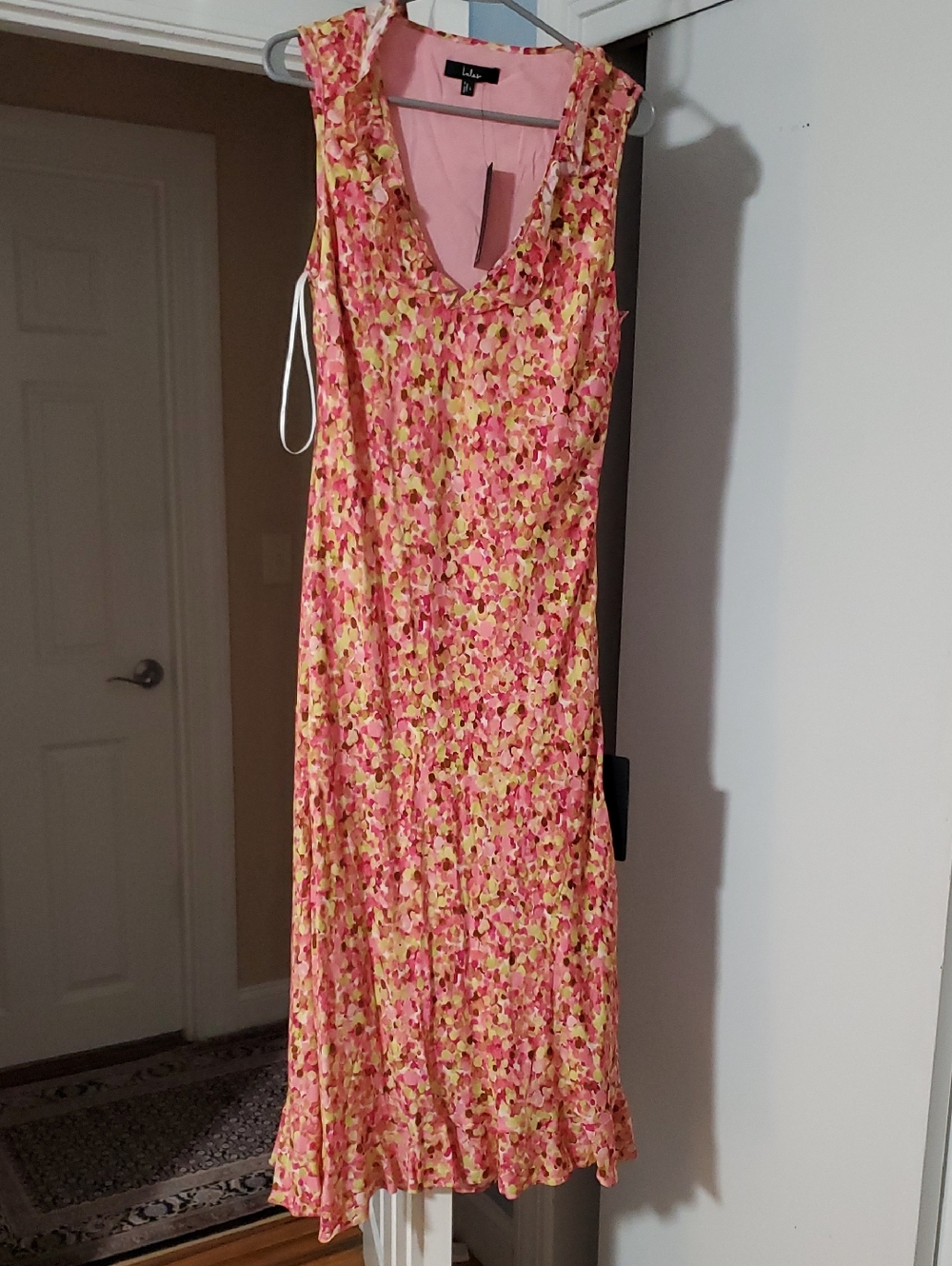 NWT Lulus Sleeveless Floral Midi Dress